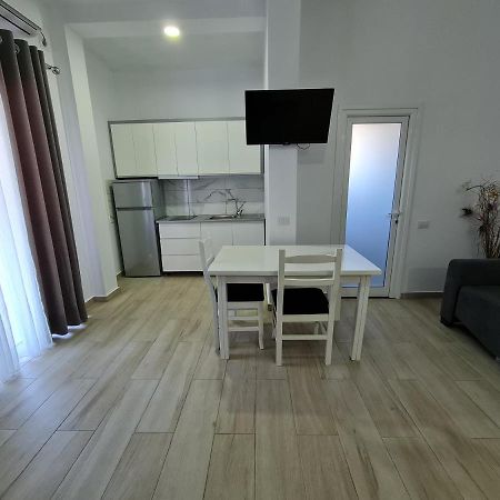 Summer Time Hotel Ksamil Dış mekan fotoğraf