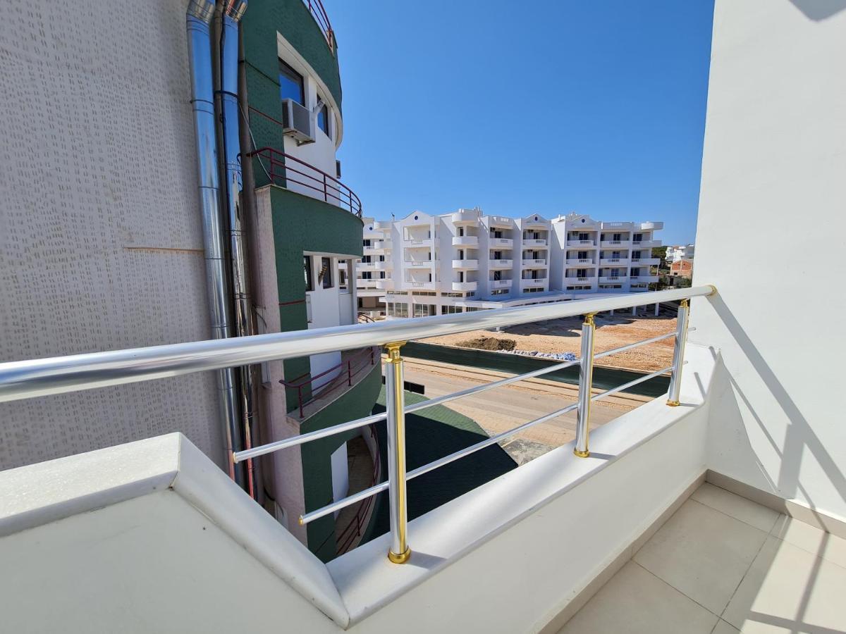 Summer Time Hotel Ksamil Dış mekan fotoğraf