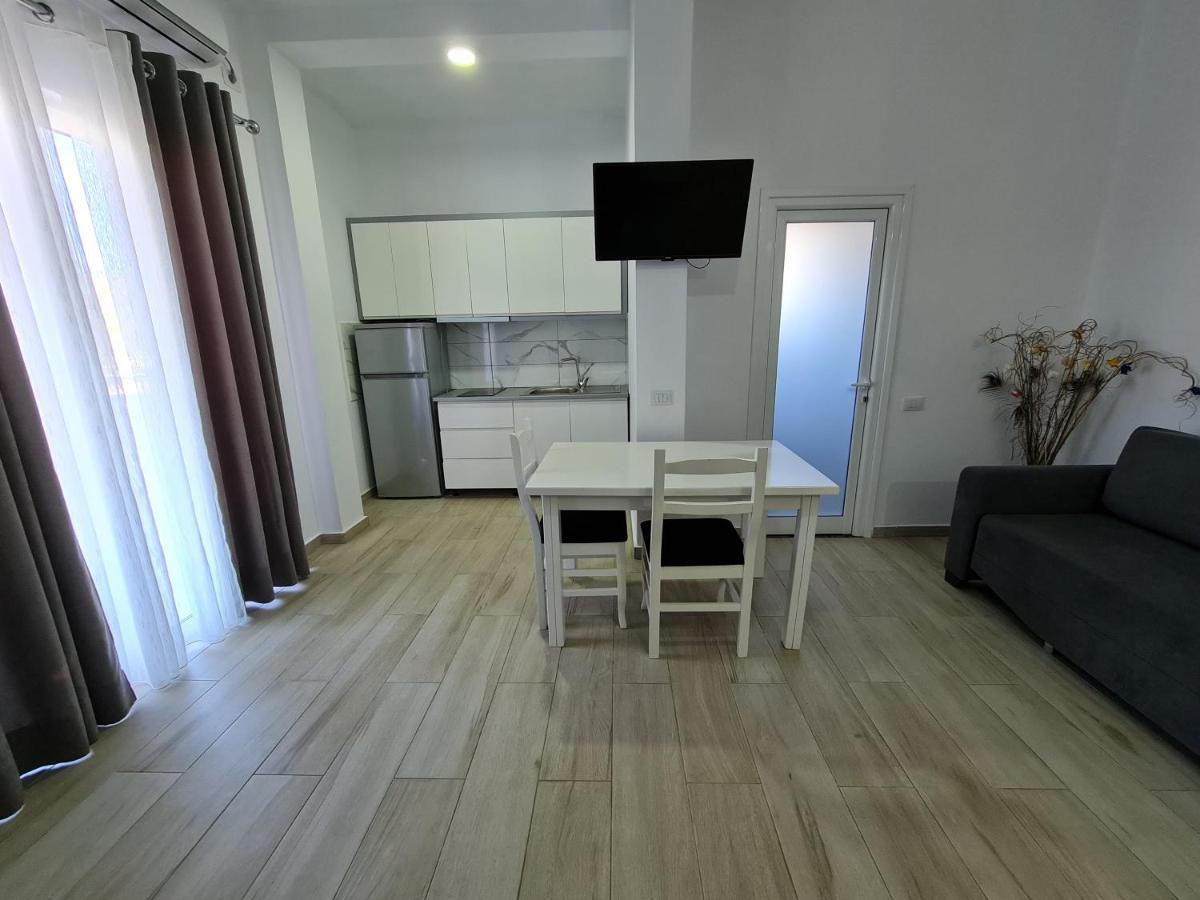 Summer Time Hotel Ksamil Dış mekan fotoğraf