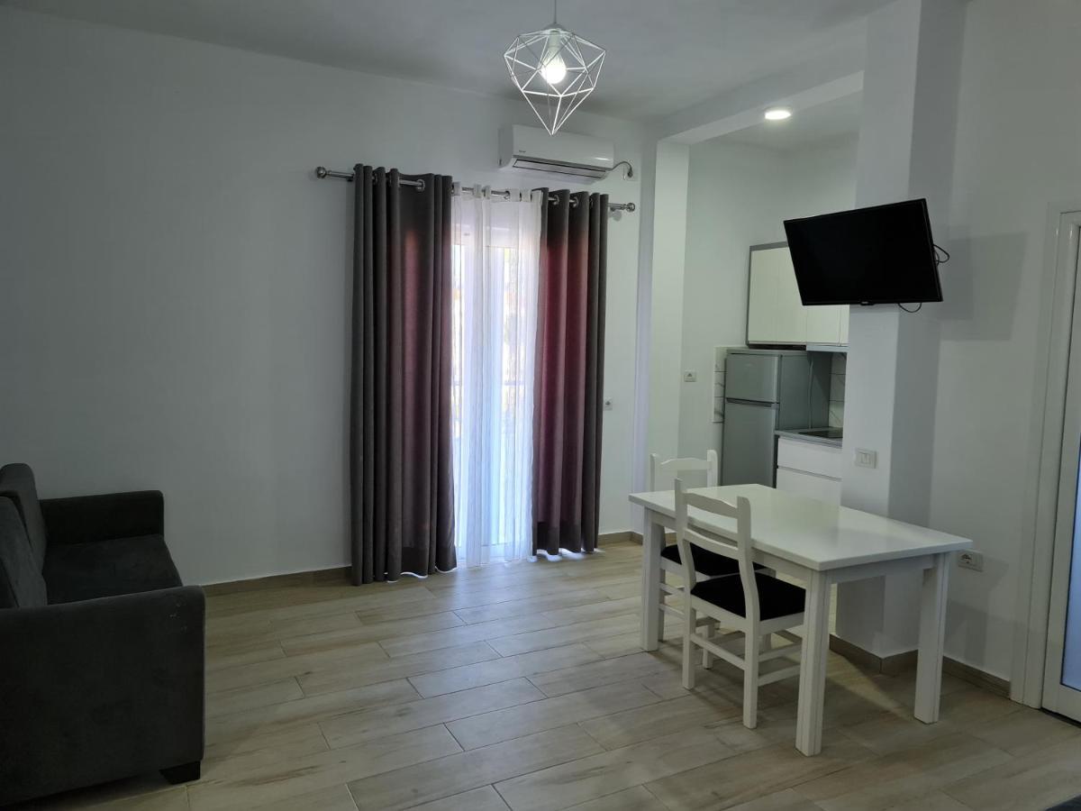 Summer Time Hotel Ksamil Dış mekan fotoğraf
